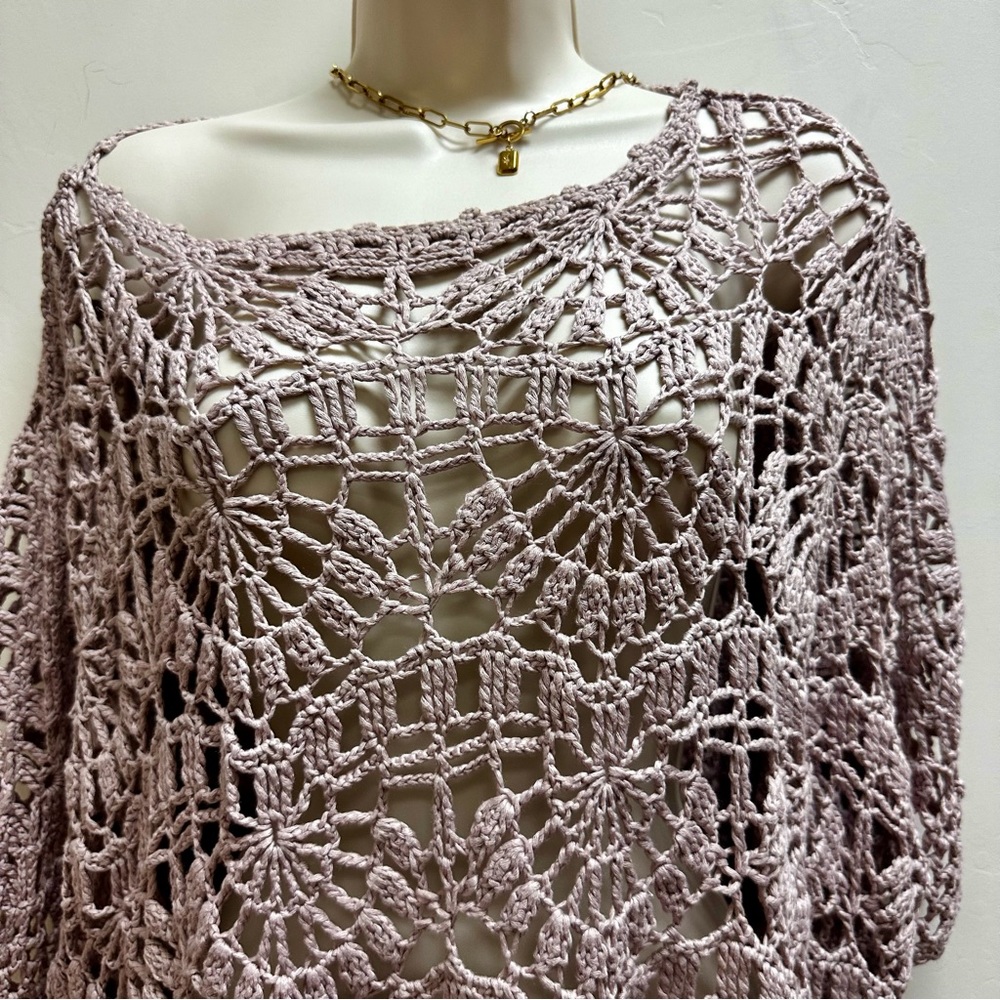💓💓 cute top or bathing suit cover up!!! Beautifully constructed 😊
